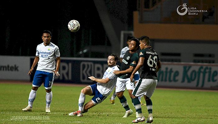 Robert Abaikan Jarak Persib dan Persikabo di Klasemen Liga 1